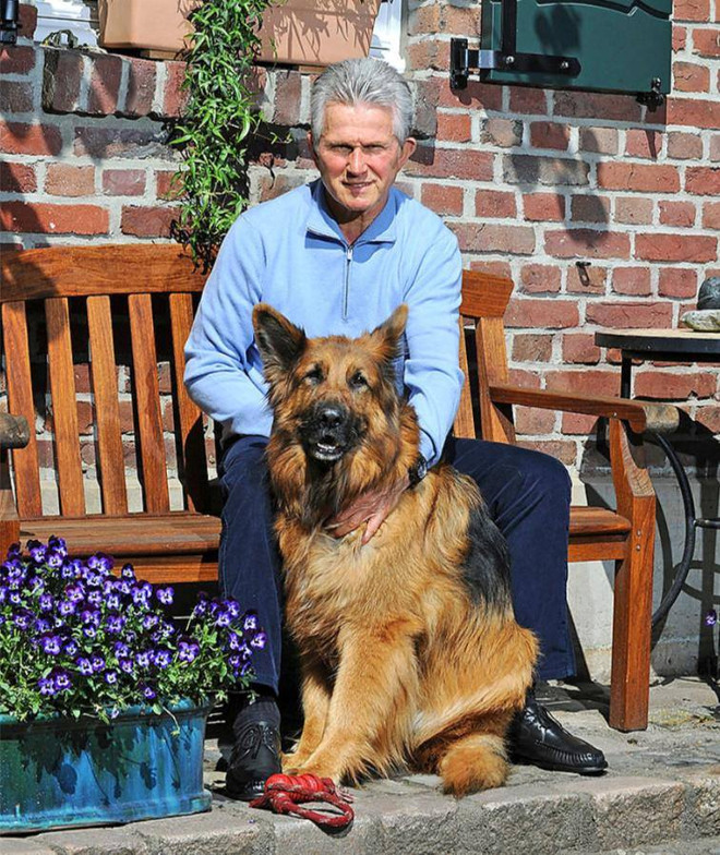 Jupp Heynckes: Chính ở Munich chúng tôi đã học được "tình yêu là gì" ảnh 5