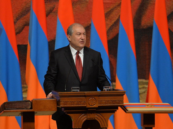 Tổng thống Armenia khởi động tham vấn giải quyết khủng hoảng ảnh 1