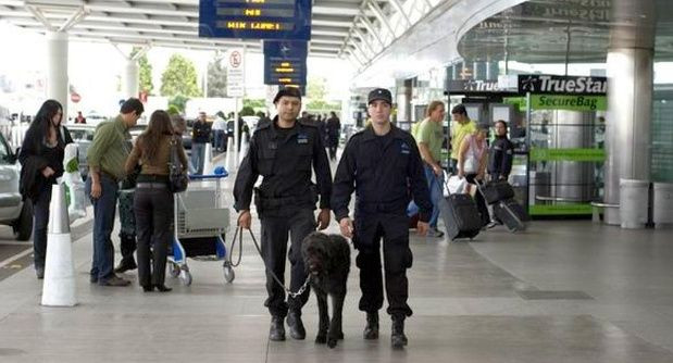 Ba sân bay của Argentina bị kẻ nặc danh đe dọa đánh bom ảnh 1