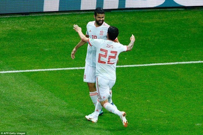 Kết quả World Cup 2018: Xác định 2 đội vào vòng 1/8, 3 đội bị loại ảnh 1