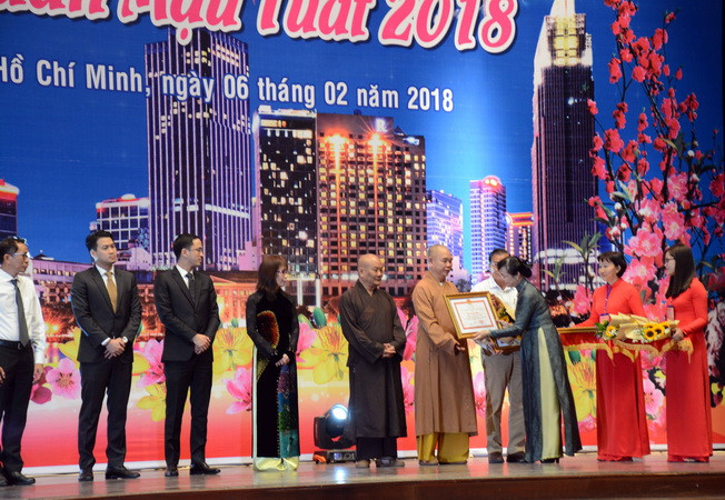 Thành phố Hồ Chí Minh họp mặt kiều bào mừng Xuân Mậu Tuất 2018 ảnh 1