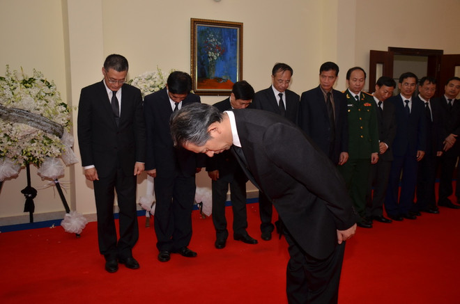 Lễ truy điệu, mở sổ tang và viếng Chủ tịch nước tại Campuchia ảnh 4