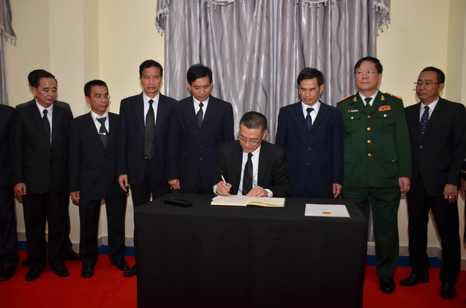 Lễ truy điệu, mở sổ tang và viếng Chủ tịch nước tại Campuchia ảnh 2