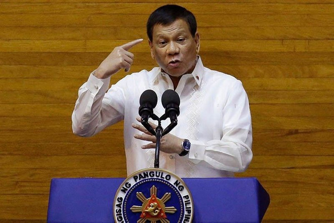 Tổng thống Philippines Rodrigo Duterte nghi ngờ có âm mưu chính trị ảnh 1