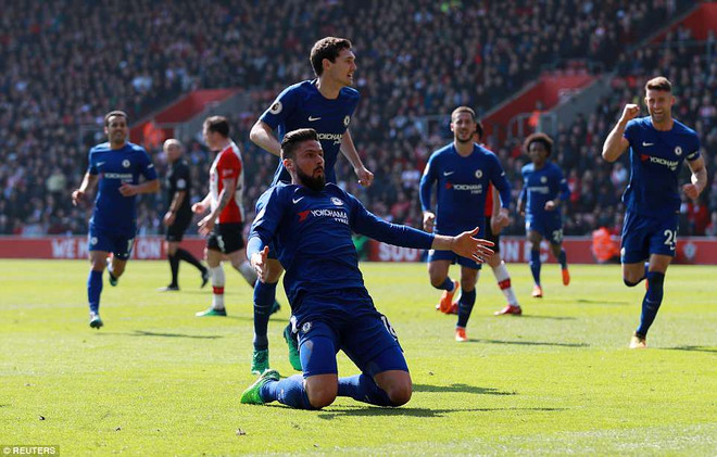 Giroud vào sân đã tạo nên sự khác biệt cho Chelsea. Chelsea ngược dòng ngoạn mục, nuôi hy vọng dự Champions League ảnh 3