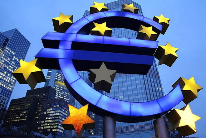 EU lo ngại căng thẳng thương mại với Mỹ tác động tới Eurozone ảnh 1