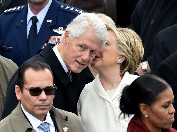 Mỹ: FBI điều tra quỹ của gia đình cựu Tổng thống Bill Clinton ảnh 1