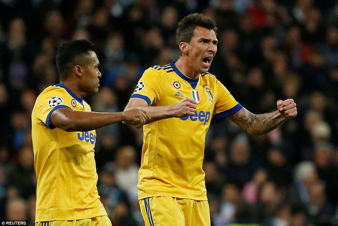 Mandzukic lập cú đúp cho Juventus. Trọng tài cứu Real ở phút 90+7 trong trận cầu "siêu điên rồ" ảnh 2