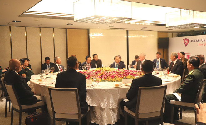 ADMM 12: ASEAN đẩy mạnh hợp tác quốc phòng với Mỹ, Trung Quốc ảnh 2