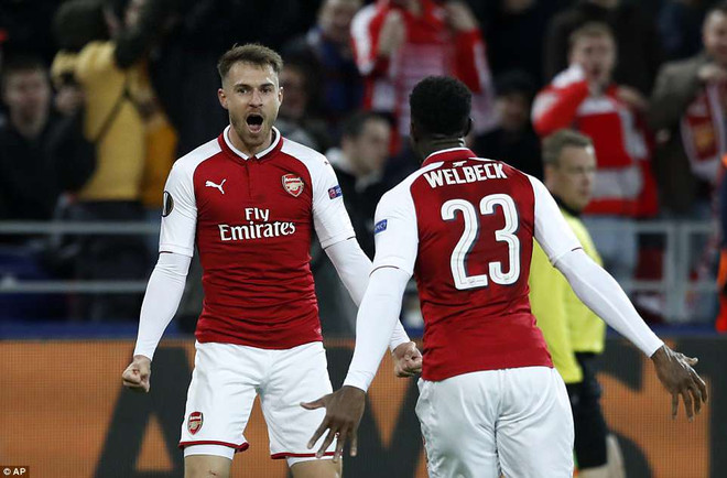 Ramsey và Welbeck cùng lập công đưa Arsenal vào bán kết. (Nguồn: AP) Xác định xong 4 đội bóng giành vé vào bán kết Europa League ảnh 1