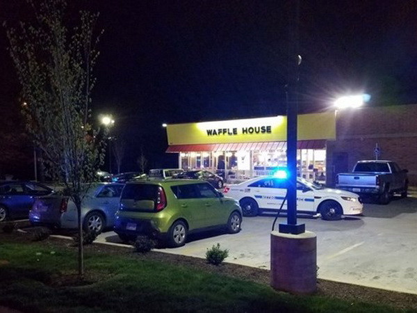 Đặc vụ Mỹ công bố các dấu hiệu nhận biết đối tượng âm mưu xả súng ảnh 1