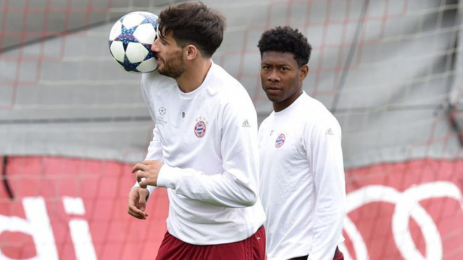 Martinez và Alaba trở lại. (Nguồn: AFP/Getty Images) Đại chiến Real Madrid-Bayern Munich: Cơ hội nào cho Hùm xám? ảnh 4