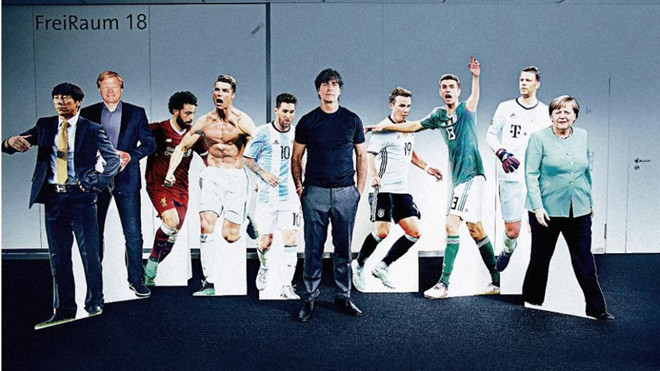 HLV Loew nói gì về quyết định loại Goetze, về Neuer và Mueller? ảnh 1