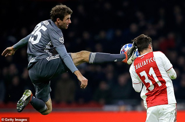 Xác định xong 16 đội bóng vào vòng knock-out Champions League ảnh 2