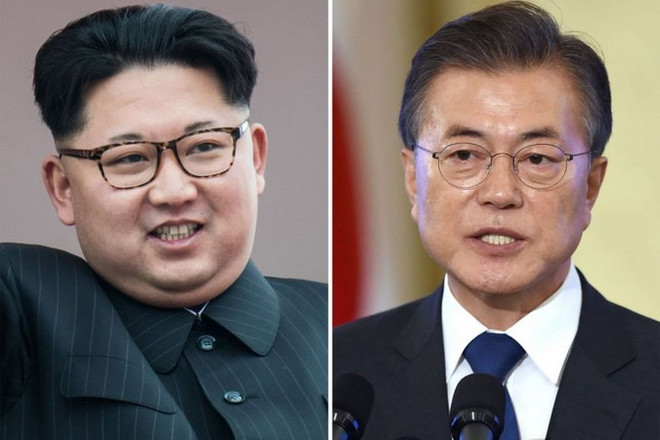 Cuộc gặp thượng đỉnh giữa Tổng thống Hàn Quốc Moon Jae-in và nhà lãnh đạo Triều Tiên Kim Jong-un diễn ra vào ngày 27/4 tới. (Nguồn: AFP) Hai miền Triều Tiên không tiến hành đối thoại cấp cao trong tuần này ảnh 1
