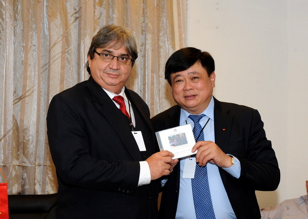 Việt Nam và Cuba tăng cường hợp tác trong công tác phát thanh ảnh 1