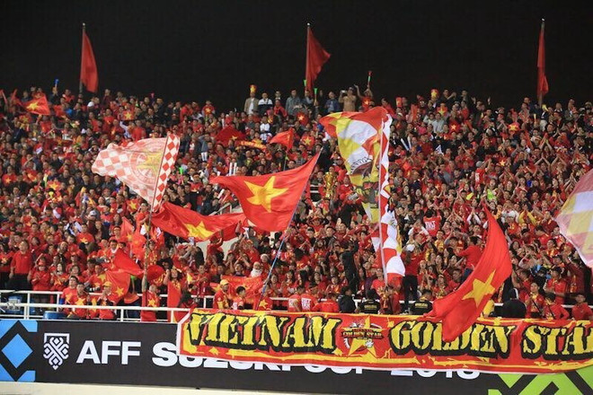 Khoảnh khắc cầu thủ Việt Nam vỡ òa sau khi giành chiến thắng ảnh 1