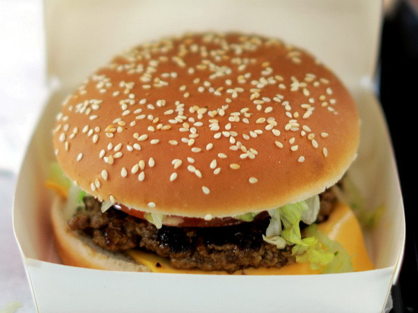 Pháp: Doanh số bán burger lần đầu vượt doanh số bán baguette ảnh 1