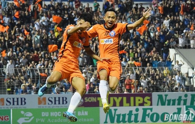 V-League 2018: Hà Nội vững ngôi đầu, đương kim vô địch thua ngược ảnh 1