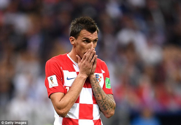 Tiền đạo Mandzukic bất ngờ tuyên bố giã từ sự nghiệp quốc tế ảnh 1