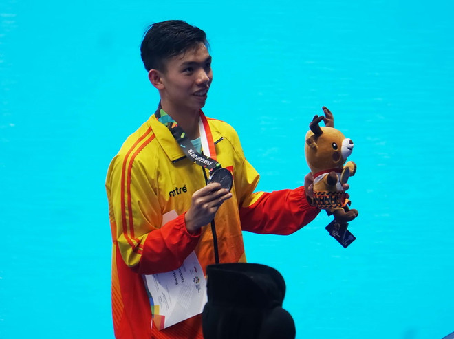 Nguyễn Huy Hoàng nói gì sau khi lập kỳ tích tại ASIAD 2018? ảnh 1