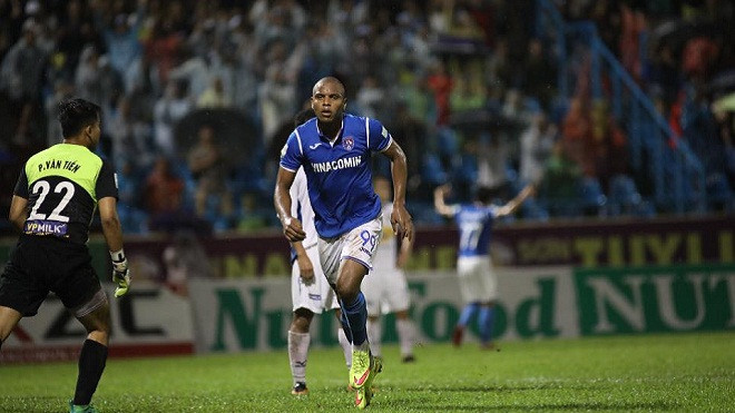 Than Quảng Ninh xây chắc vị trí thứ 2 sau chiến thắng đậm HAGL ảnh 1