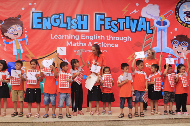 Hơn 3.000 học sinh tiểu học tham dự ngày hội tiếng Anh ảnh 1