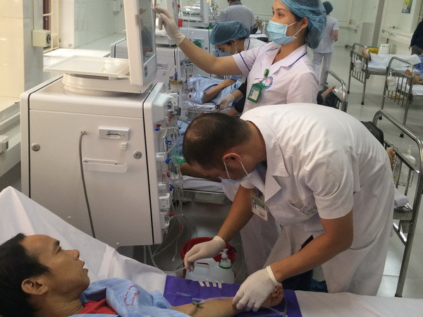 Bệnh viện Đa khoa tỉnh Hòa Bình tái triển khai chạy thận nhân tạo ảnh 1