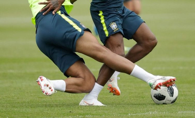 'Bom tấn' của M.U có nguy cơ lỡ vòng chung kết World Cup 2018 ảnh 3