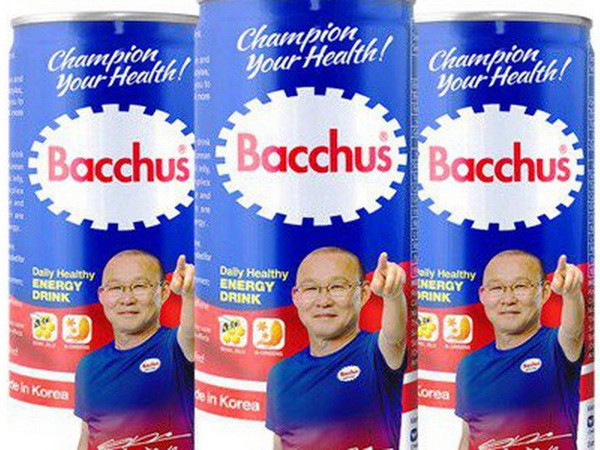 Doanh thu nước tăng lực Hàn Quốc tăng vọt nhờ HLV Park Hang-seo ảnh 1