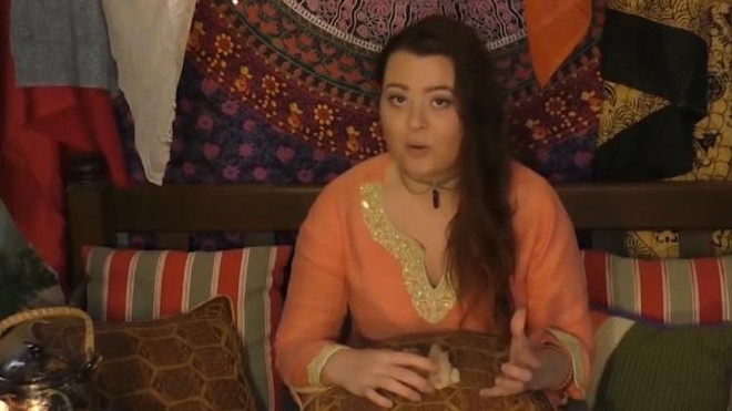 Sốc: Cô gái ngửi được mùi kỳ lạ phát ra từ người sắp chết ảnh 1