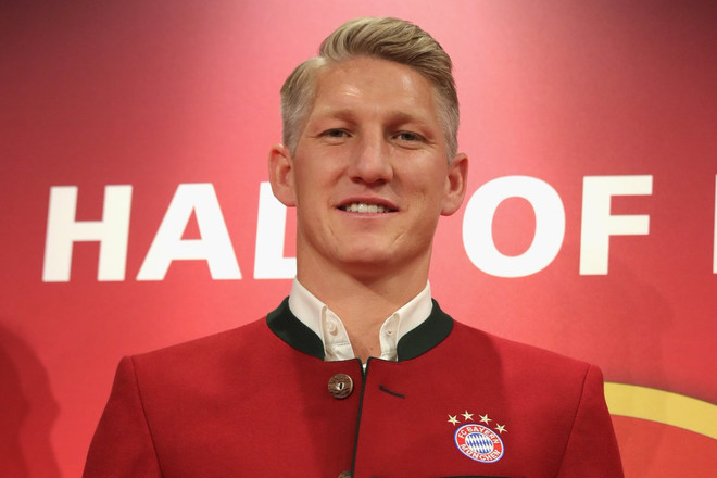 Bastian Schweinsteiger được vinh danh là huyền thoại của Bayern ảnh 3