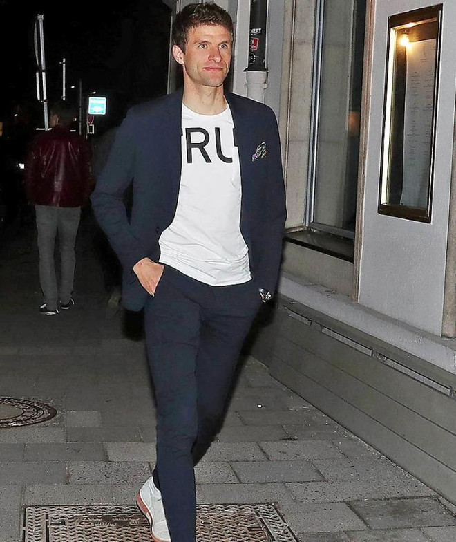 Cầu thủ Bayern Munich bí mật ăn mừng chức vô địch thứ 28 ảnh 9