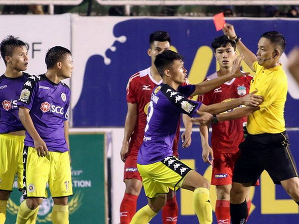 Hà Nội FC nhận 5 án phạt sau trận cầu với Hoàng Anh Gia Lai ảnh 1