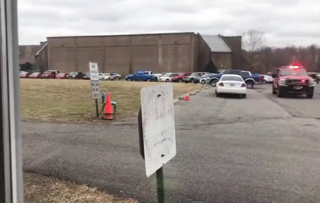 Mỹ: Nổ súng tại trường trung học, nhiều người thương vong ảnh 1