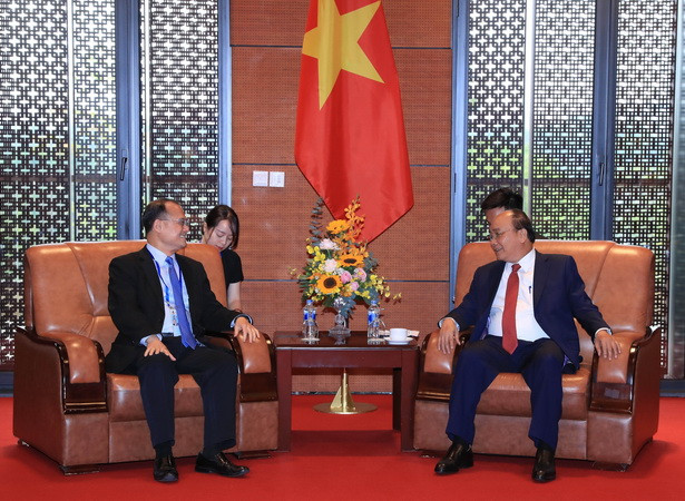 Thủ tướng Nguyễn Xuân Phúc tiếp Chủ tịch Tập đoàn Sunwah, Hong Kong ảnh 2