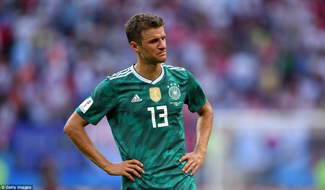 Đức trở thành nhà vô địch thứ 3 liên tiếp dừng bước ở vòng bảng ảnh 1