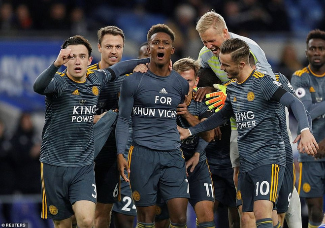 Premier League: M.U chiến thắng, Arsenal và Liverpool chia điểm ảnh 3