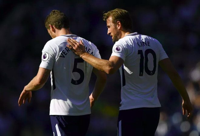 Tottenham thua sốc, 'tiếp lửa' cho đại chiến Liverpool-Chelsea ảnh 1