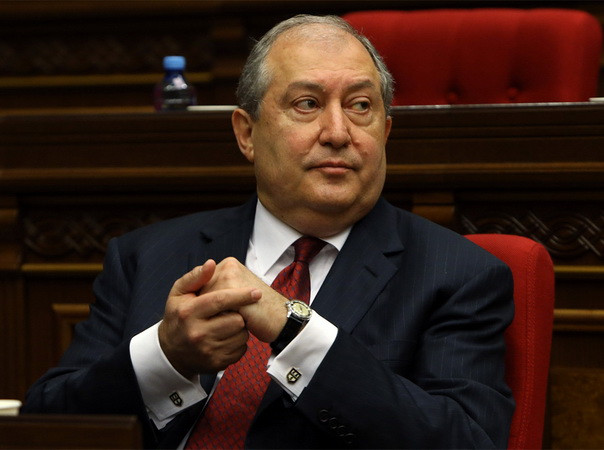 Ông Armen Sarkissian đã được bầu làm tổng thống Armenia ảnh 1