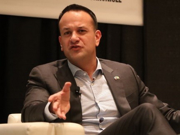 Thủ tướng Ireland phản đối ý tưởng kiểm soát biên giới với Anh ảnh 1