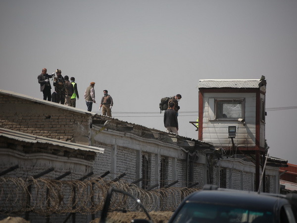 Đánh bom liều chết ở Afghanistan, ít nhất 3 người thiệt mạng ảnh 1