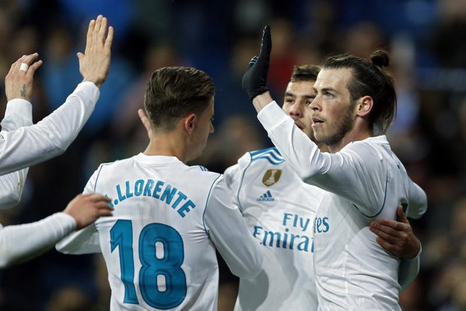 Messi cứu Barcelona thoát thua kịch tính tại Sanchez Pizjuan ảnh 3