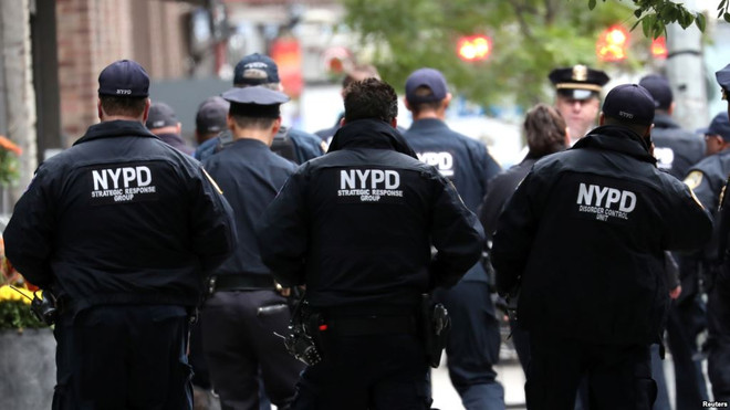 Nhiều khu vực ở Mỹ bị đe dọa đánh bom, nhiều tòa nhà phải sơ tán ảnh 1