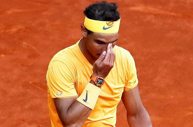 Rafael Nadal gục ngã, cay đắng mất ngôi vị số 1 thế giới ảnh 1