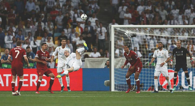 Cận cảnh khoảnh khắc Grath Bale lập siêu phẩm vào lưới Liverpool ảnh 7