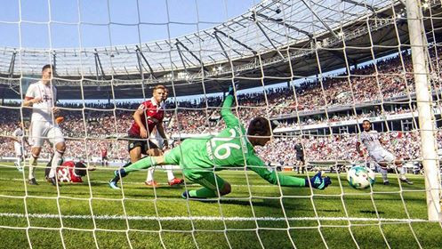 Sven Ulreich đang có phong độ vô cùng ấn tượng. FC Bayern: Vị trí nào cho Sven Ulreich nếu Manuel Neuer trở lại? ảnh 2
