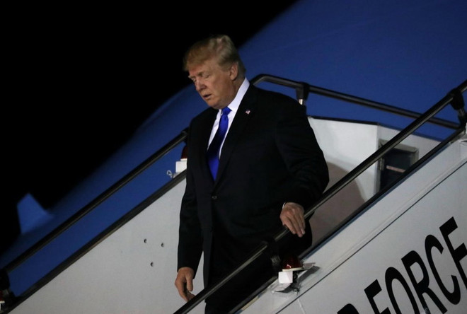 Video cận cảnh lễ đón Tổng thống Mỹ Donald Trump đến Singapore ảnh 3