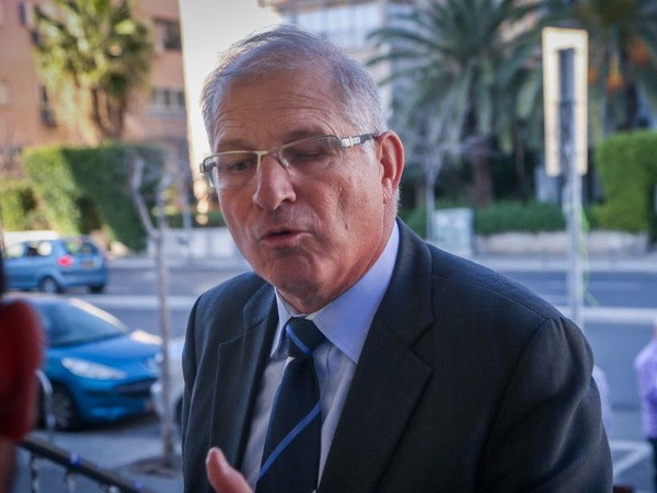 Luật sư của Thủ tướng Israel bị tình nghi nhận hối lộ và rửa tiền ảnh 1