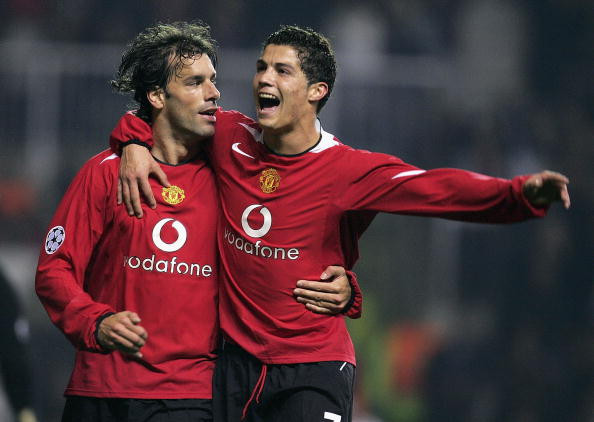 Ronaldo san bằng kỳ tích ghi bàn của Ruud van Nistelrooy ảnh 3